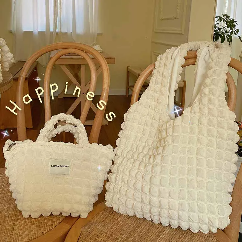 

2022 New Summer Trend Flower Hand-held Soft Women Bag Girl Exquisite Shoulder Hand-carried Lunch Large-capacity Casual Cute Bag