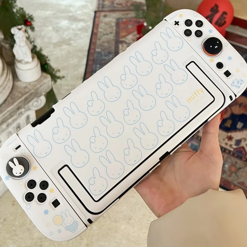 Фото Защитный чехол Geekshare Miffy Switch 2, полупрозрачный, с накладками на кнопки, аниме-аксессуары для игр, подарок для взрослых любителей игр №1
