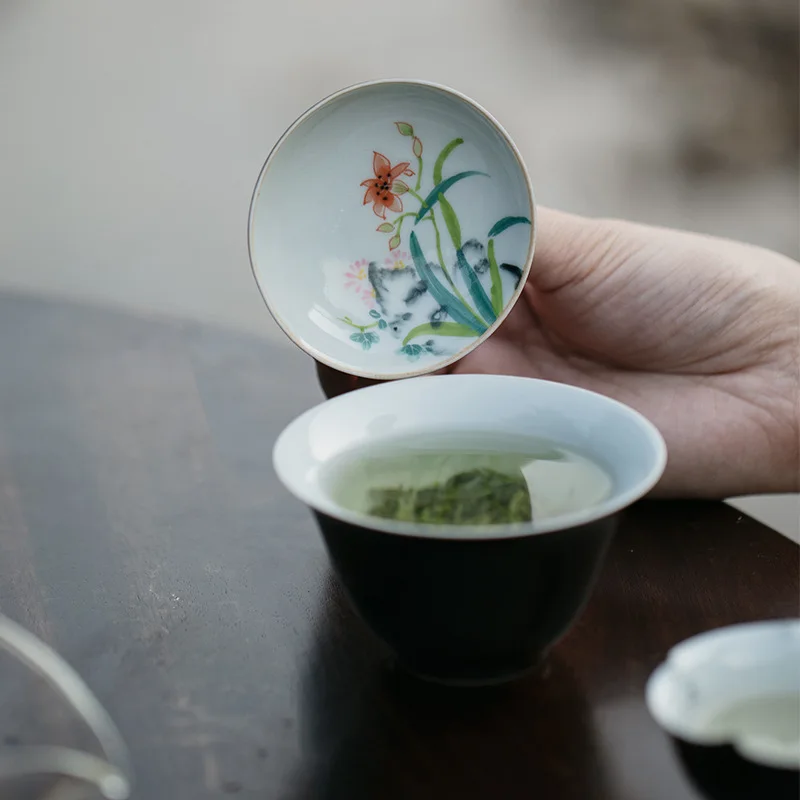 Цзиндэчжэнь Сюань черная глазурованная чаша ручной работы в стиле семьи розы