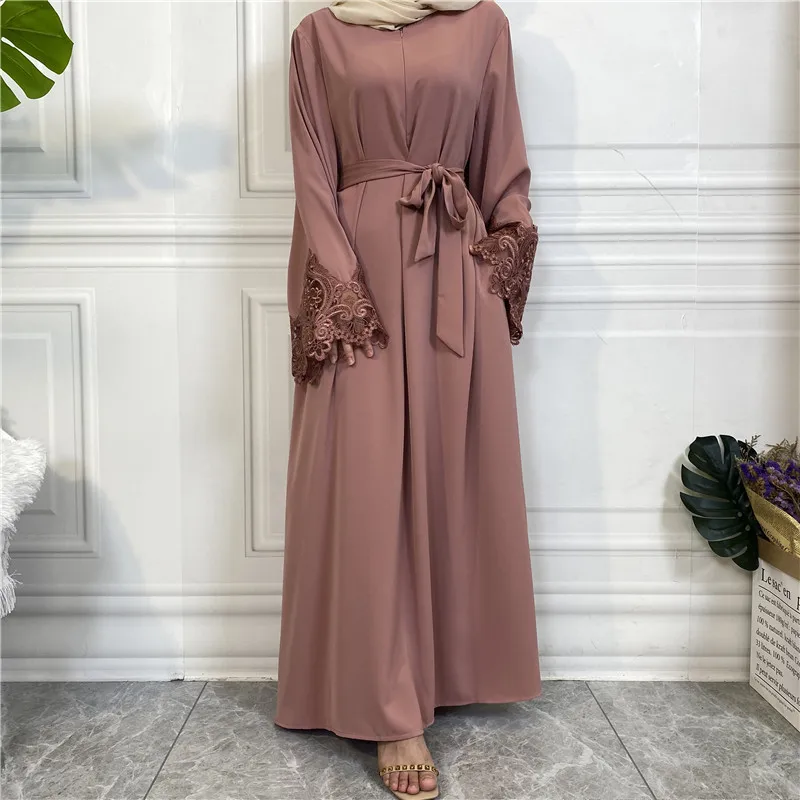 2023 New Muslim Women's Outfit Solid Color Simple Style Lace Long Sleeve Zipper Dress Abaya Dress Vestidos Arabes Dubai Y Turcos