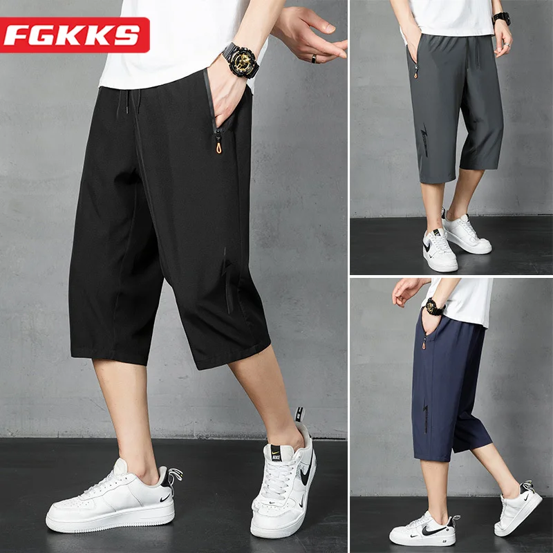 

FGKKS 2023 Outdoor Casual Shorts For Men Pure Cotton Breathable Slim Five Point Beach Pants High Quality Design Hot Shorts Men