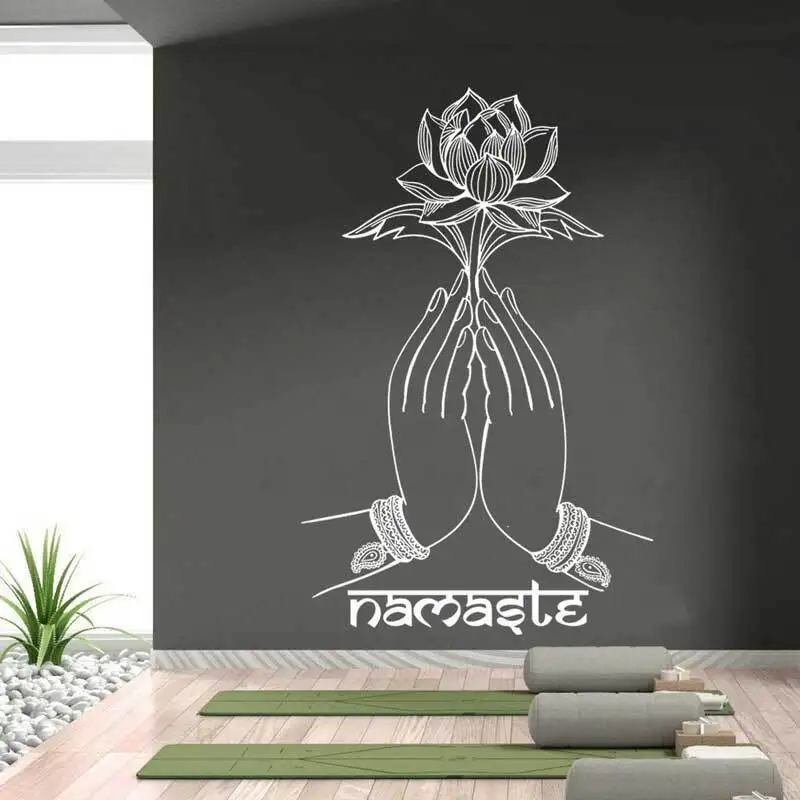 

Виниловая наклейка "Цветок в руке" для стены