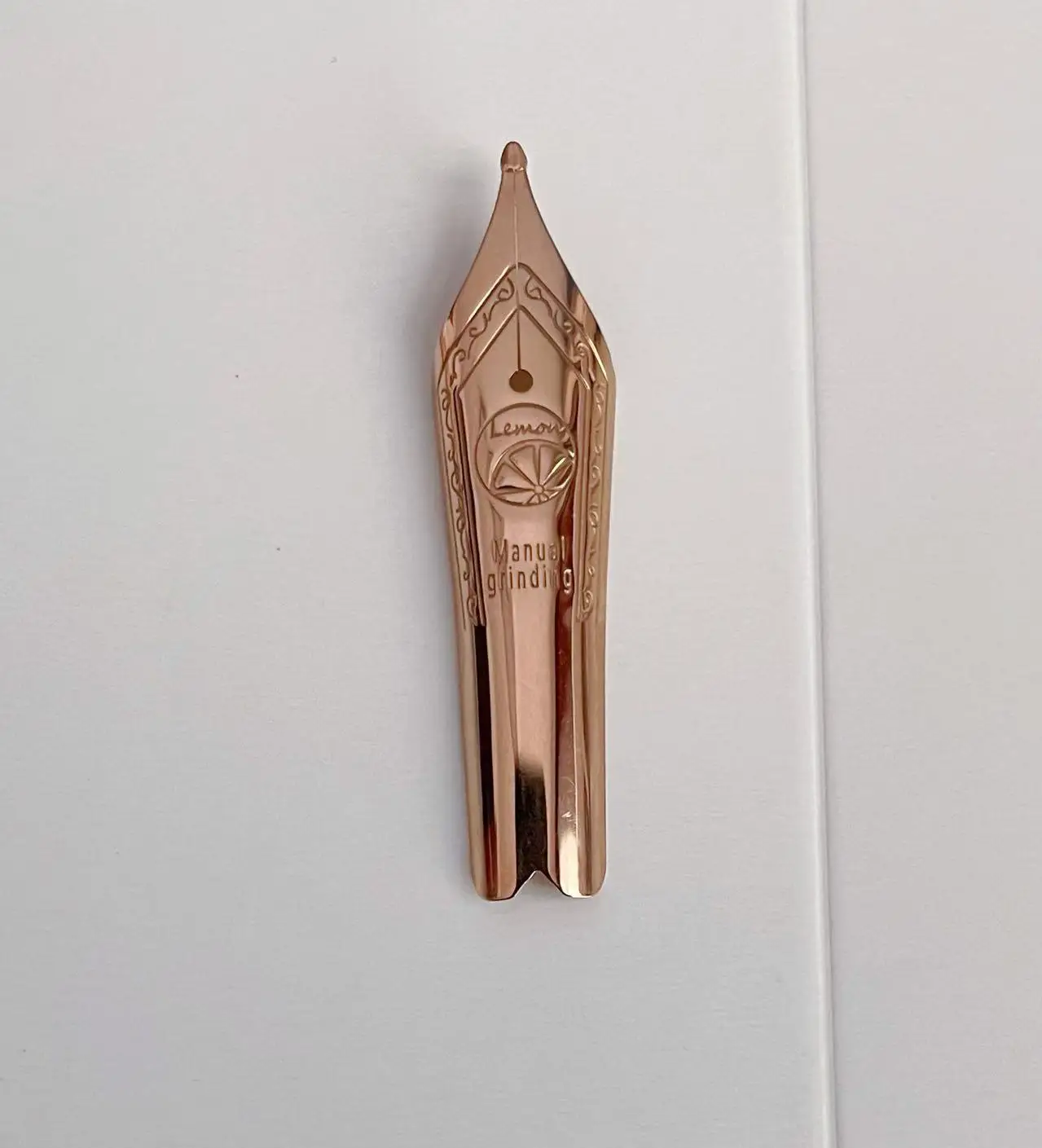 

Перьевая ручка Lemon M1