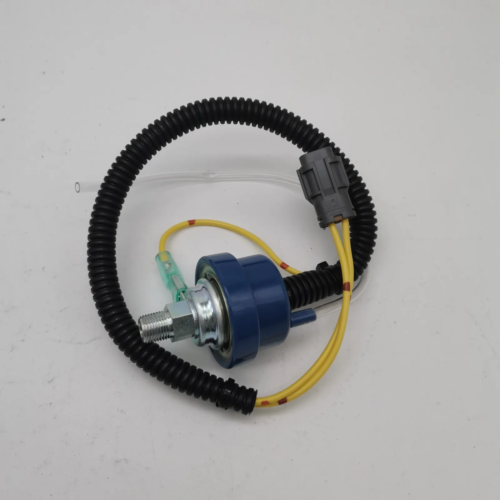 Оригинальные детали экскаватора датчик вакуума KHH10330 для CX130B CX130C CX130D CX210B CX350B CX470B