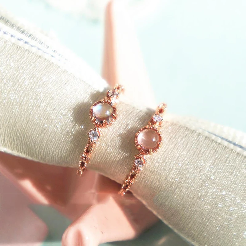 

Original natural chalcedony body powder crystal opening adjustable ring light luxury noble charm lady silver jewelry