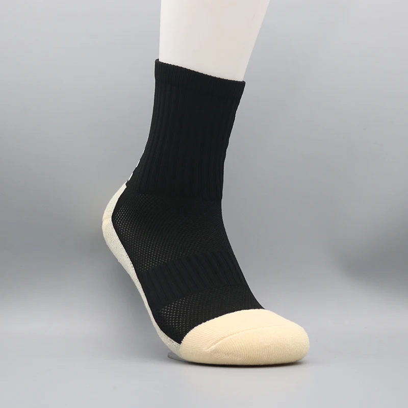 4pairs New Anti Slip Football Socks Breathable Men Sports Soccer Socks Soft Cycling Women Men 37.5-45