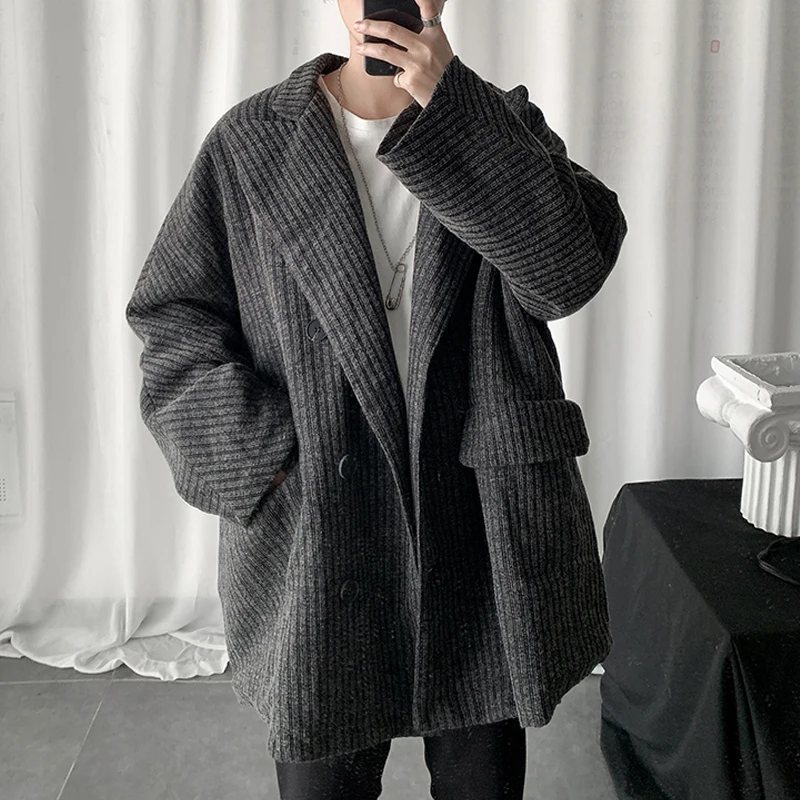 

Mid-length trench coat autumn vintage coat