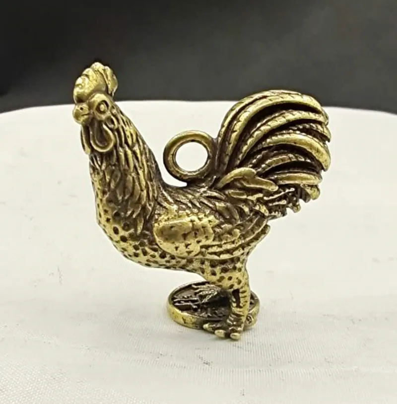 

Copper Twelve Chinese Zodiac Chicken Pendant Necklace Mini Cock Statue Key Chain Cock Pendant Bronze Antiques Collection