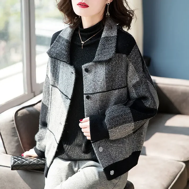 Куртка в клетку для ранней осени женский кардиган свободного кроя стройнящий