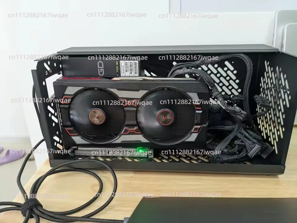 Фото Внешний графический адаптер (eGPU) TH3P4G3 OCuP4v2 TH5P4 Thunderbolt 3/4: док-станция в алюминиевом корпусе с металлической рамкой и вентиляторами для охлаждения №2