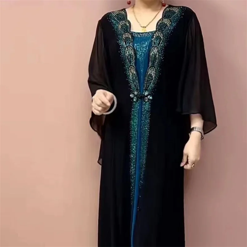 Женское длинное платье составного кроя элегантное винтажное с V-образным вырезом