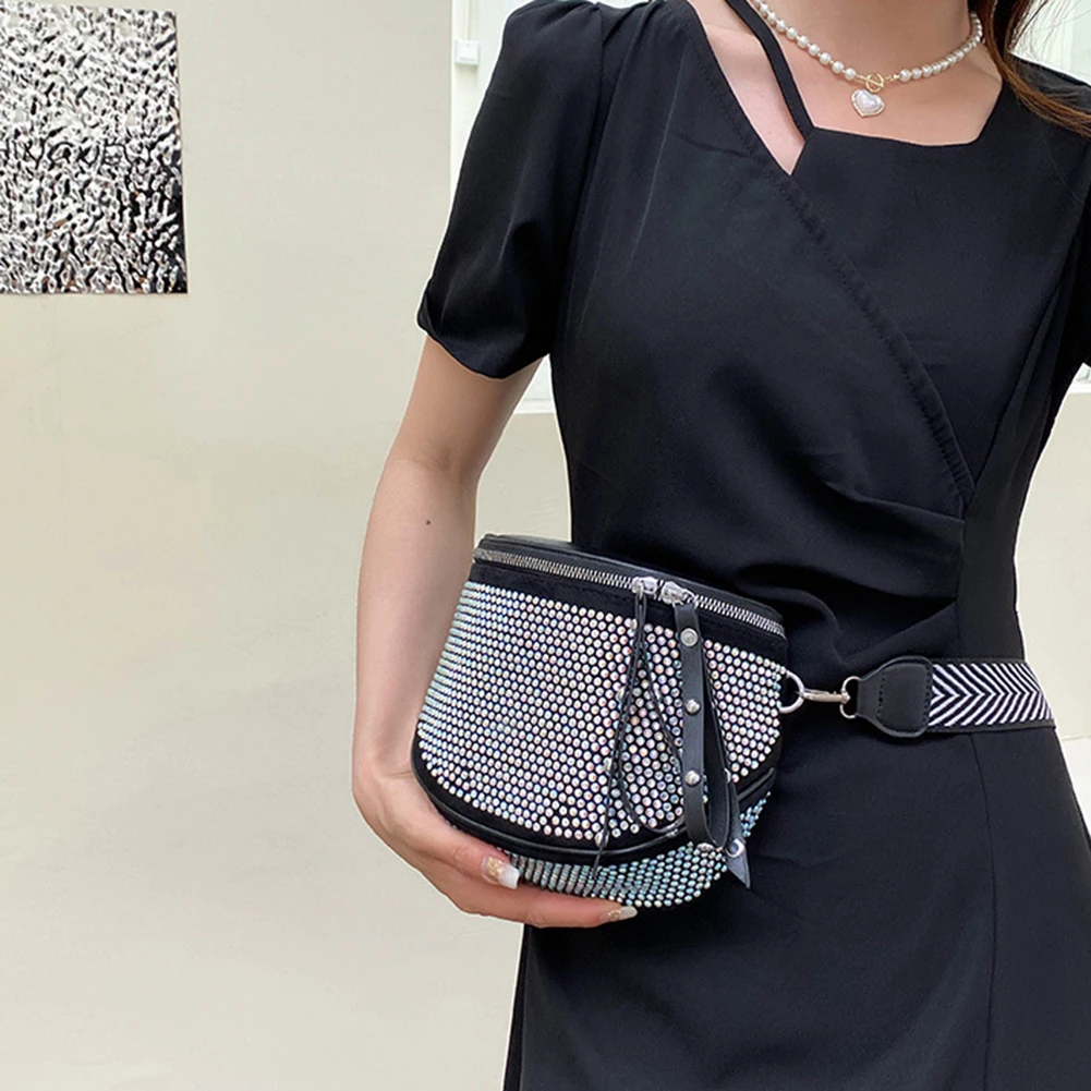 

Diamond Shoulder Crossbody Bags for Women Fanny Waist Bag Casual Zipper Shiny Chest Phone Pack Lady Shoulder Bags Wallet Bolsas