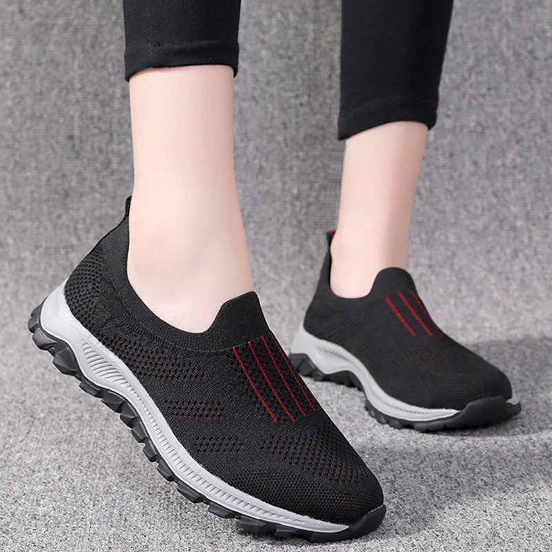 

New Leisure Fashion Light Slip on Women's Flat Shoes 42 Comfortable Mesh Soft Sneakers Women Big Size Walking Sneakers Women 41