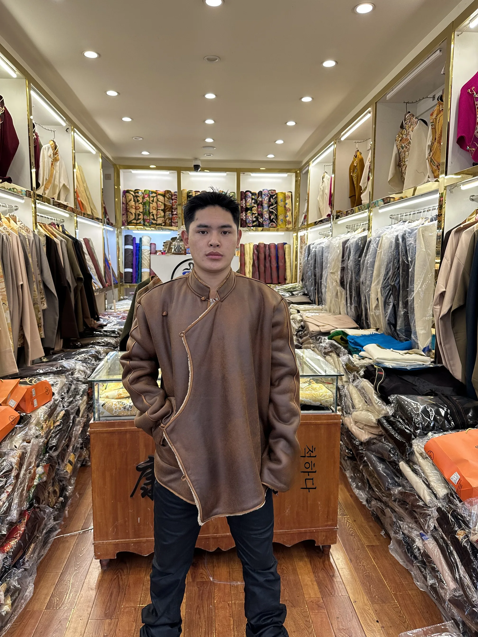 Кожаное пальто Верхняя одежда Мужская тибетская на осень и зиму Мех