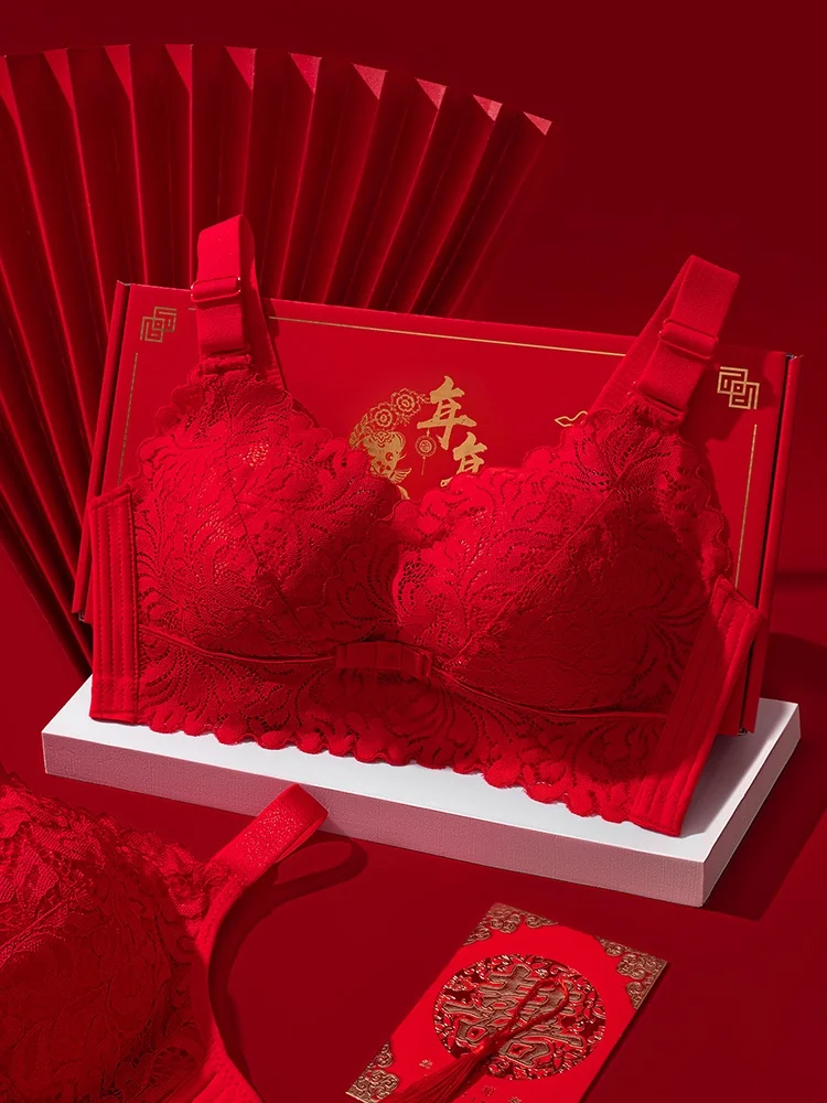 Year of Fate Красное нижнее белье Женский большой бюст Маленький супертонкий