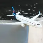 Китай Циндао A320 модель самолета 15 см сплав авиации Коллекционная литья под давлением миниатюрный орнамент Сувенирные игрушки