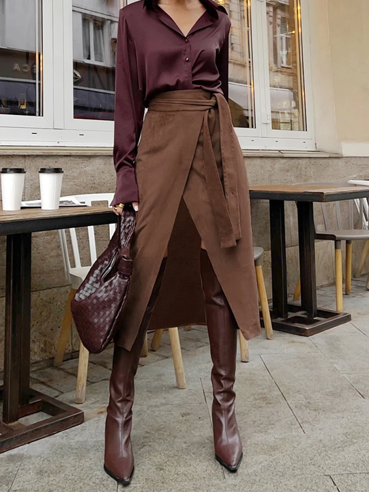 

2022 Autumn Winter Women Vintage Suede Skirts Solid High Waist Flare Slit Midi Skirt For Women