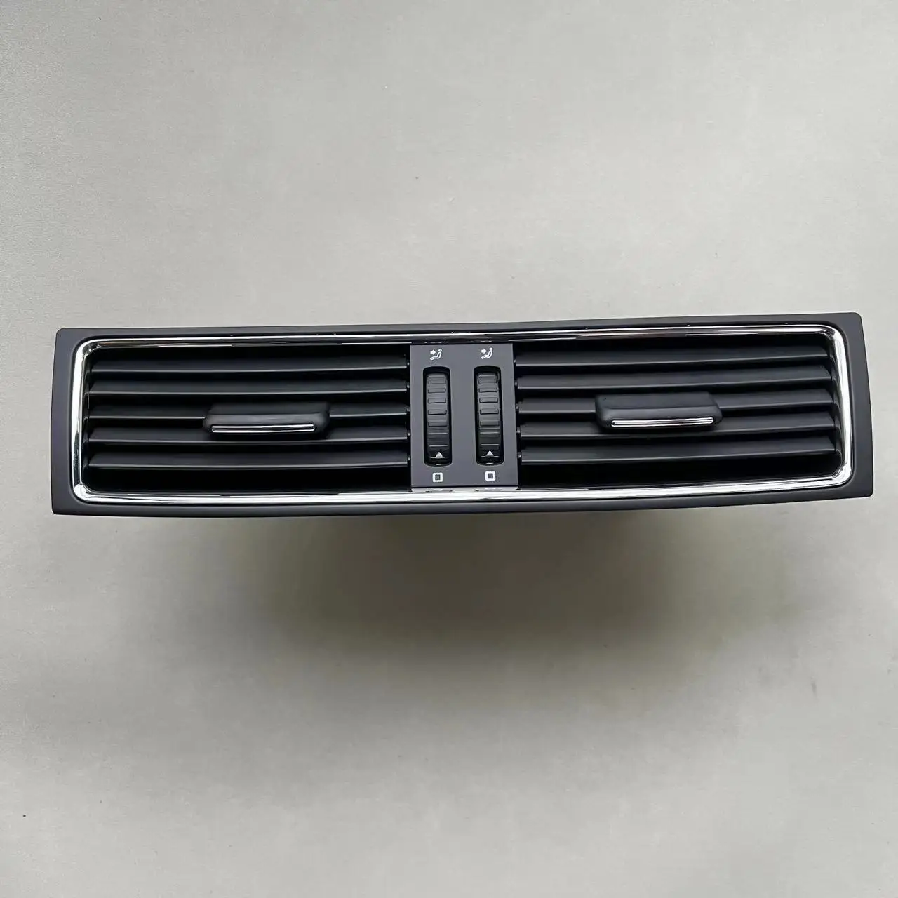 

Новый внутренний решетчатый воздуховод переменного тока для Skoda Superb 2 MK2 3T 2009 2011 2012 2013 2014 2015 3T0820951