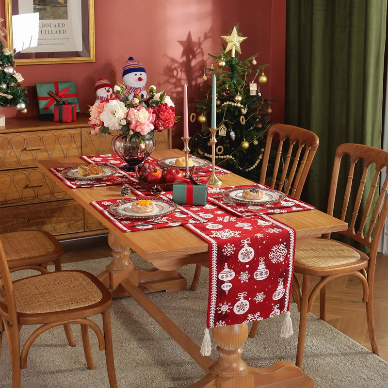 

Yarn Dyed Jacquard Table Flag Christmas Red Snowflake Hat Tassel Home Decoration Table Runner Tail Flag Bucket Cabinet TV Cover