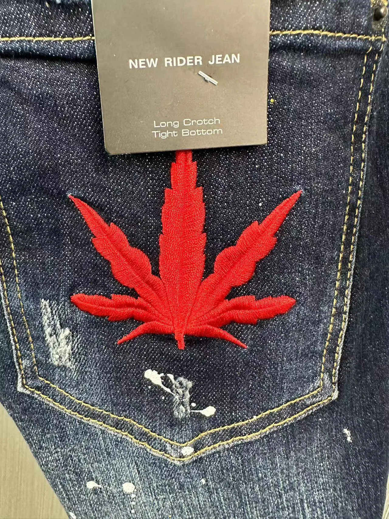 2023 New D2 Jeans Men's Jeans Shorts Fashion Paint Broken Ink Hole Patch Zipper Slim Fit Quarter Shorts