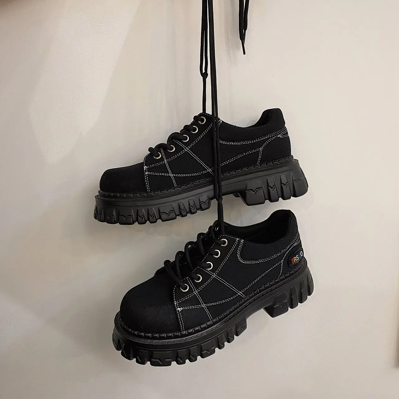 

Fashion Girls INS Chunky Sneakers New Student Spring Martens Boots Shoes Women Lace-up Thick Bottom Suit Sneakers Chaussure Femm