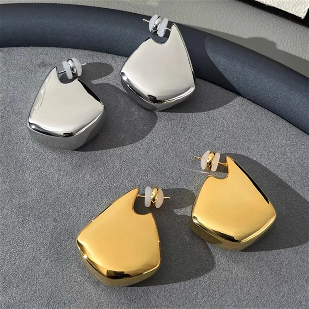 Женские винтажные серьги-гвоздики