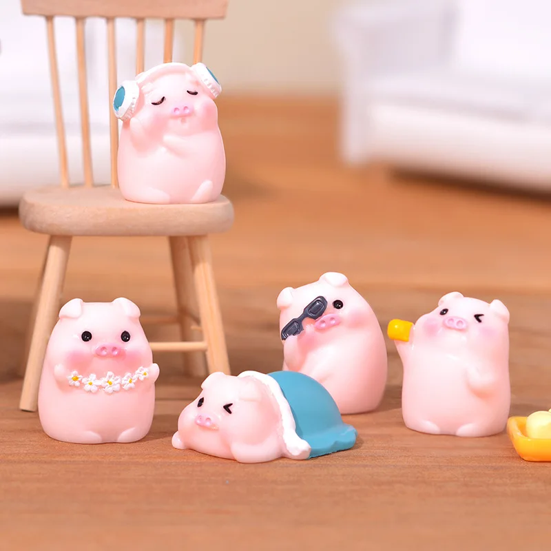 

TINGKE Figurines & Miniatures - Cartoon Pig Resin Craft for Creative Home Decor,Desk Decoration,Car Interior and Micro Landscape