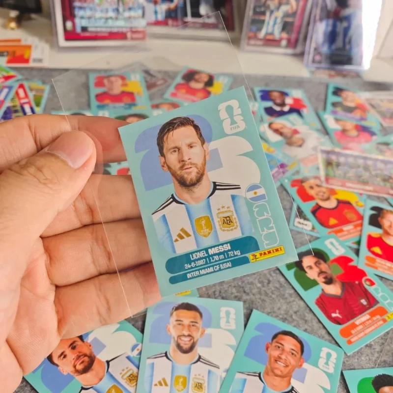Фото В наличии: Официальная коллекция стикеров Panini к Чемпионату мира по футболу 2026, премиум-издание, футбольные сувениры, коллекционные карточки, подарок №5
