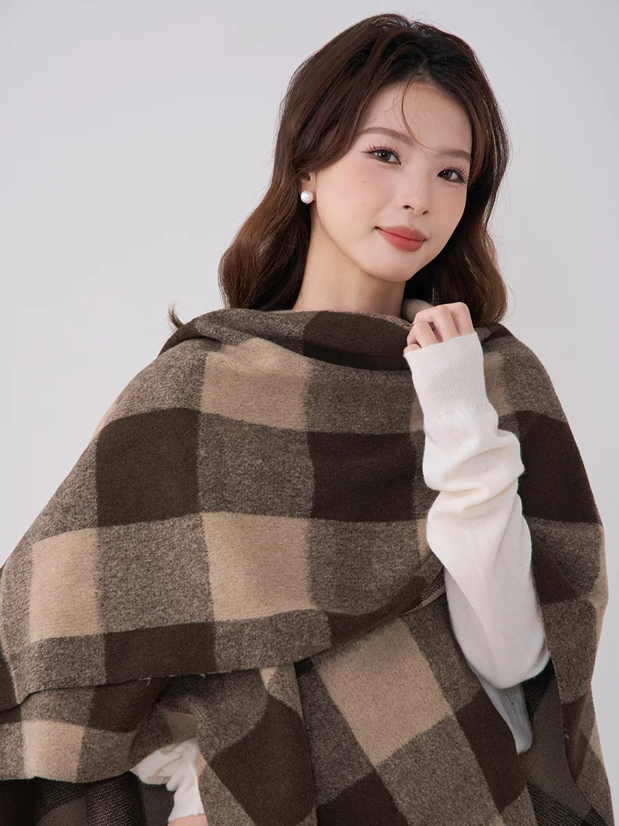 Hanada Showcase Htmeme Янтарный блеск ~ Универсальная шерстяная шаль в клетку с кисточками