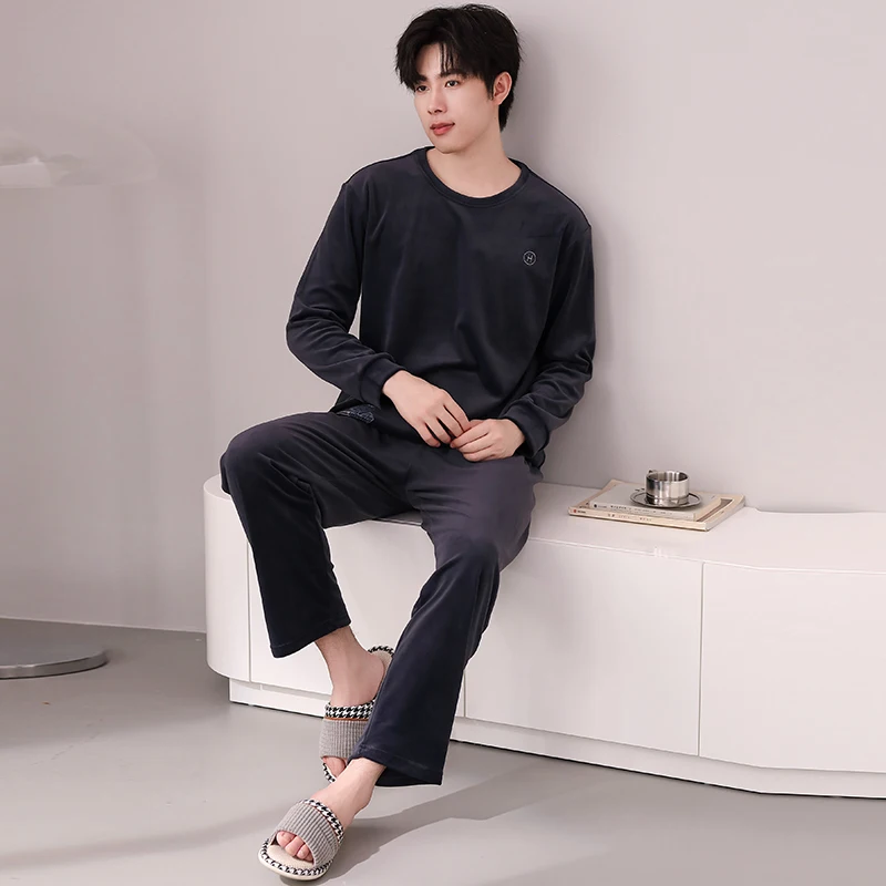 Мужские пижамы на осень и зиму бархатные большие размеры утолщенные 2024 новый