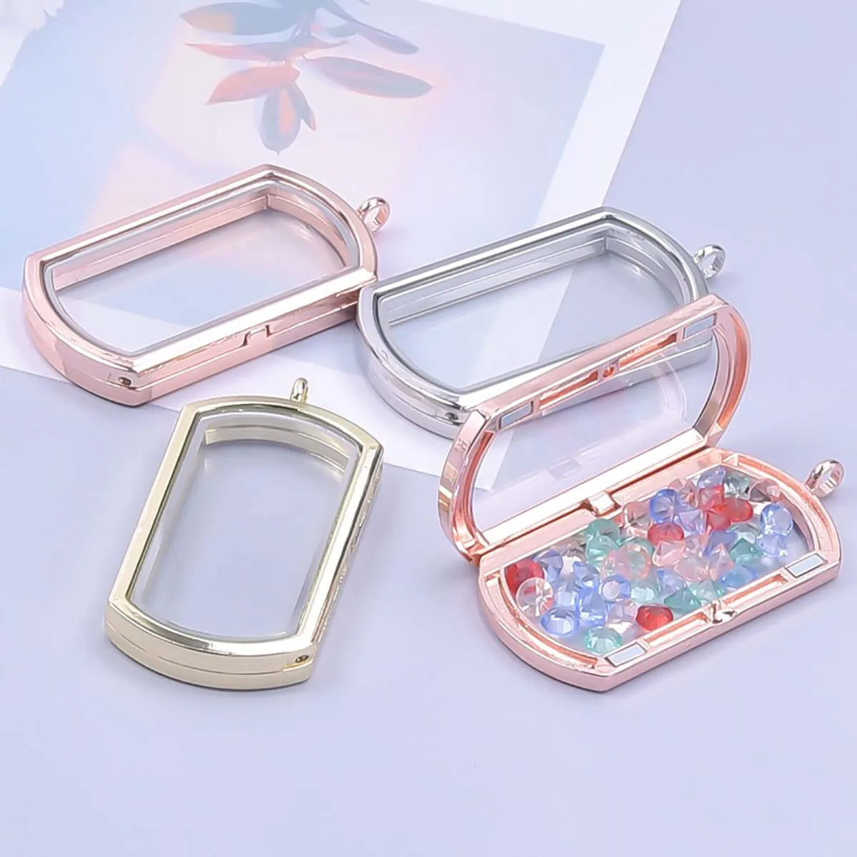 

2Pcs Alloy Pendant Rose Gold/Golden/Black/White Diamond-set/Glossy Surface Glass Photo Boxes for DIY Jewelry Making Openable