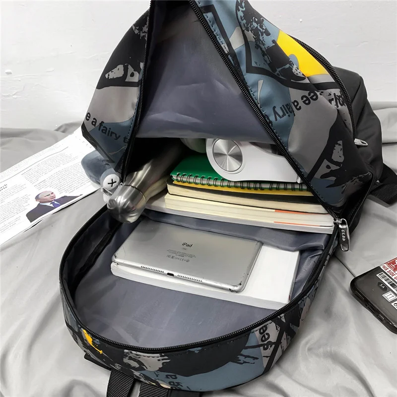 Новый женский рюкзак Корейская версия для учеников младшей и старшей школы