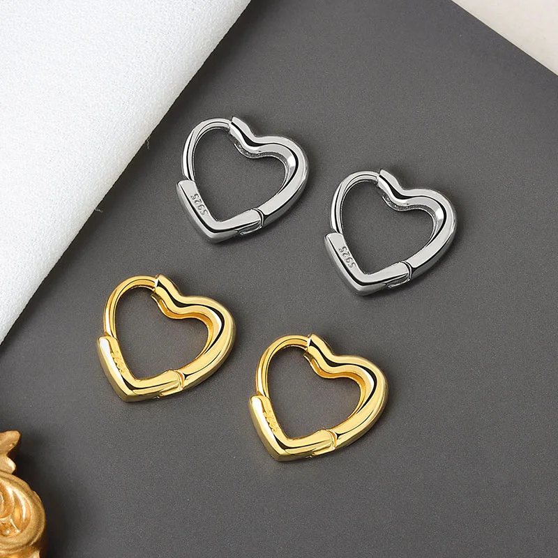 

Silver Simple Heart-Shaped Small Earrings Charming Women's Fashion Jewelry Party Accessories Manufacturers Direct Sales