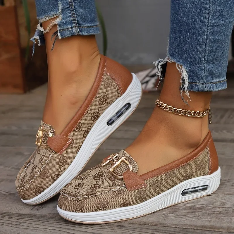 Женские туфли на плоской подошве с круглым носком без застежки смешанные цвета