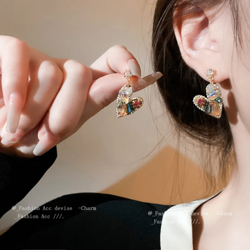 

Heart-shaped Dangle Earrings with Zircon and Crystal for Women