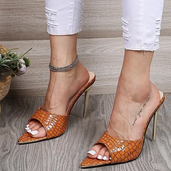 

2022 Women slippers Snake Print Strappy Mule high heels Slippers Sandals flip flops Pointed toe Slides Party shoes Woman