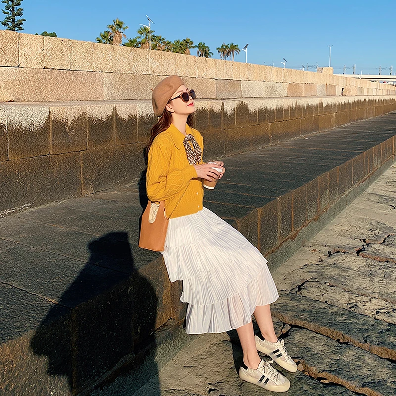 

Jacket jacket long-sleeved women's autumn and winter new style lazy gentle pullover loose blouse all-match thick button cardigan