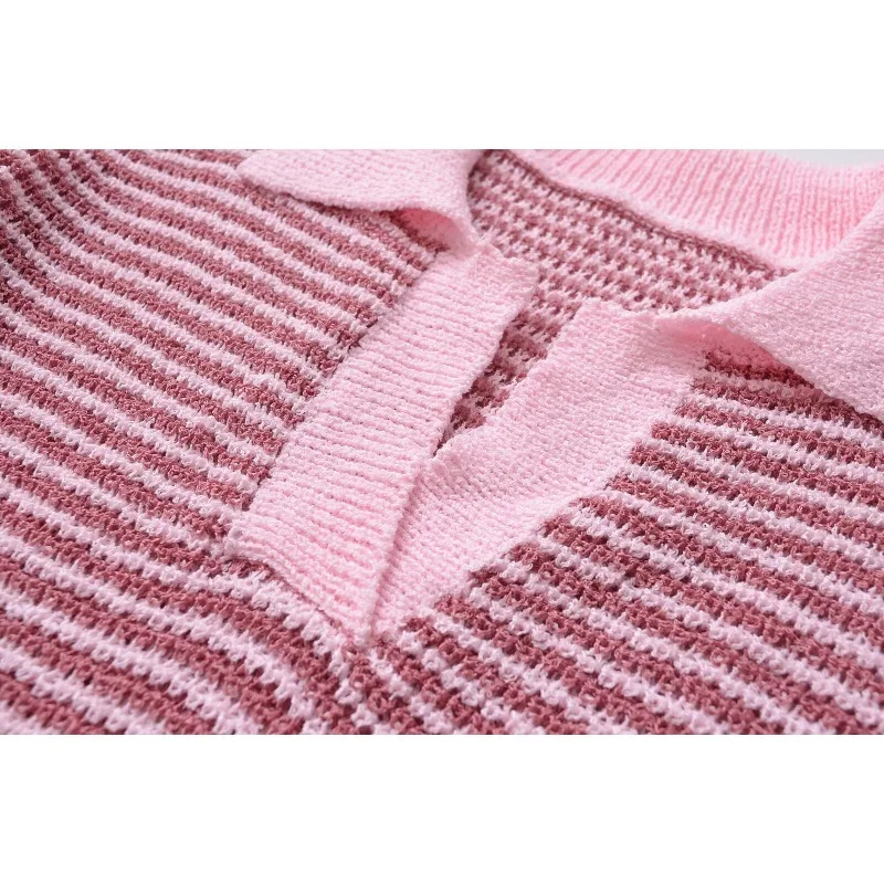 Костюм женский трикотажный из 2 предметов в полоску и шорт