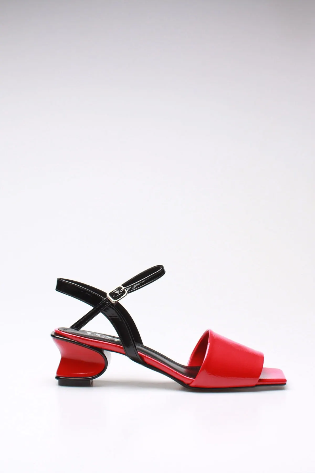 

Fashion Style women's Red Black Crease Classic Shoes Casual Classic Shoes