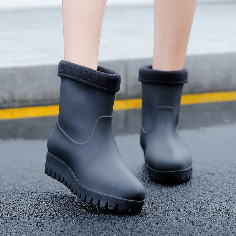 Fashionable Rain Boots Women's Adult Outerwear Water Shoes Non-Slip Waterproof All-Match Trend Four Seasons Mid-Tube Rain Boots
