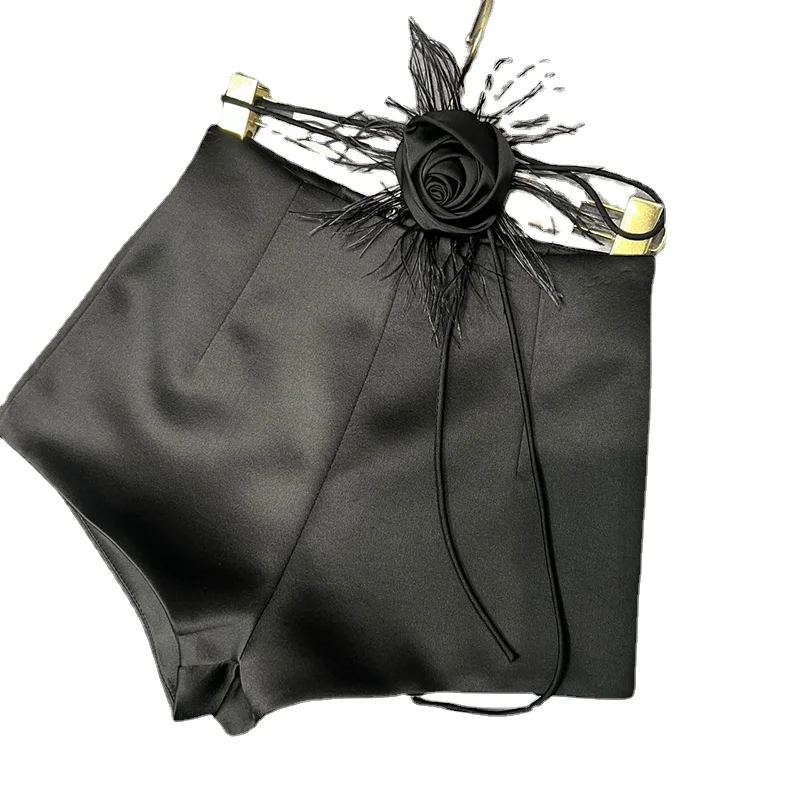 2023 Summer Shorts Women New Fashion Chic All-Match Feather Flower Belt Waist Shorts Slimming White Black
