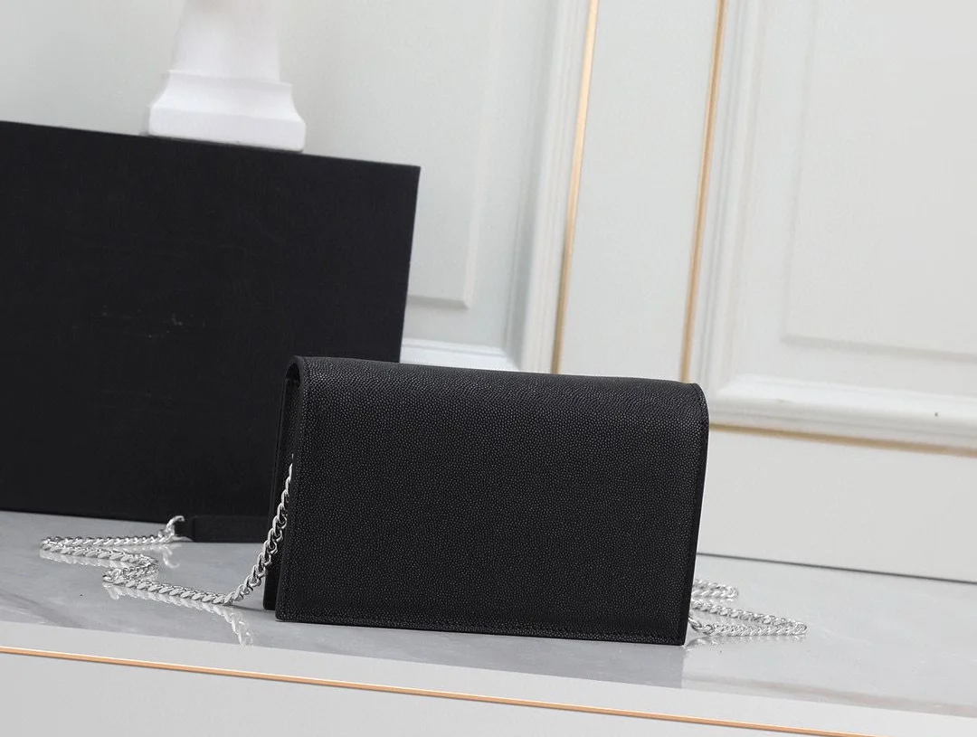 

Luxury Designer Handbag Women's Caviar Leather crossbody bag Soft leather Tote purse Metal chain flap shoulder bag