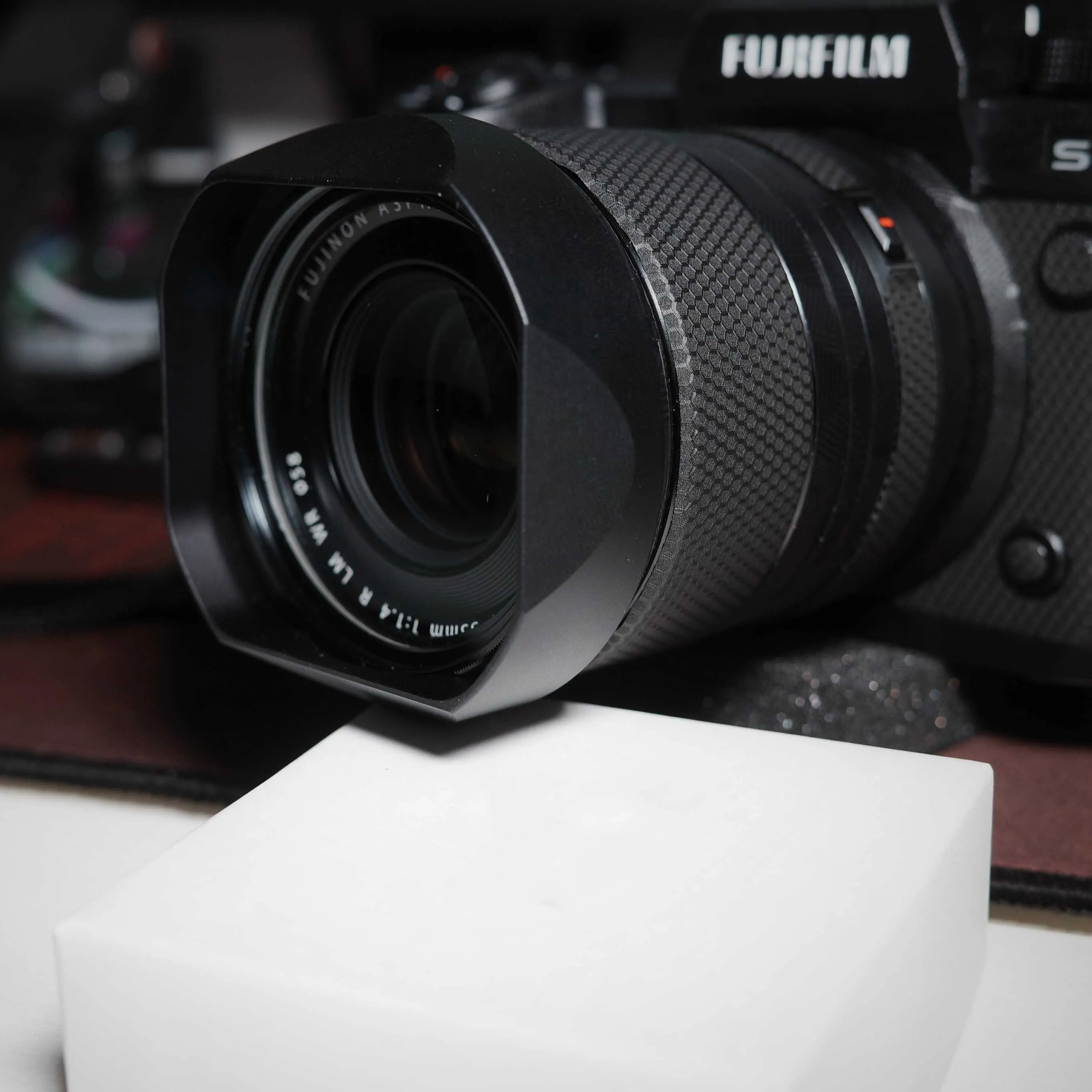 Металлическая квадратная бленда для объектива Fujifilm Fujinon XF 33 мм F1.4 R LM WR объектив на Fuji XT4 XT3 XT2 XT30II XT30 XT20 XT10 XE4