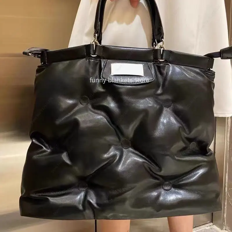 

MM6 Casual Space Padded Pillow Bag Korean Fashion Women Large Capacity Soft Pu Leather Shoulder Messenger Bags Tote Handbags