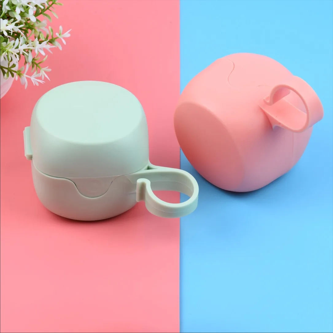

6.5x6.5cm Solid Color Portable Pacifier Box Baby Infant Kids Pacifier Box PP Material Portable Dustproof Pacifier Storage Box