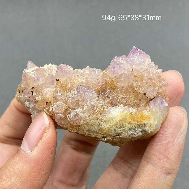 

Фиолетовый кристалл кактуса