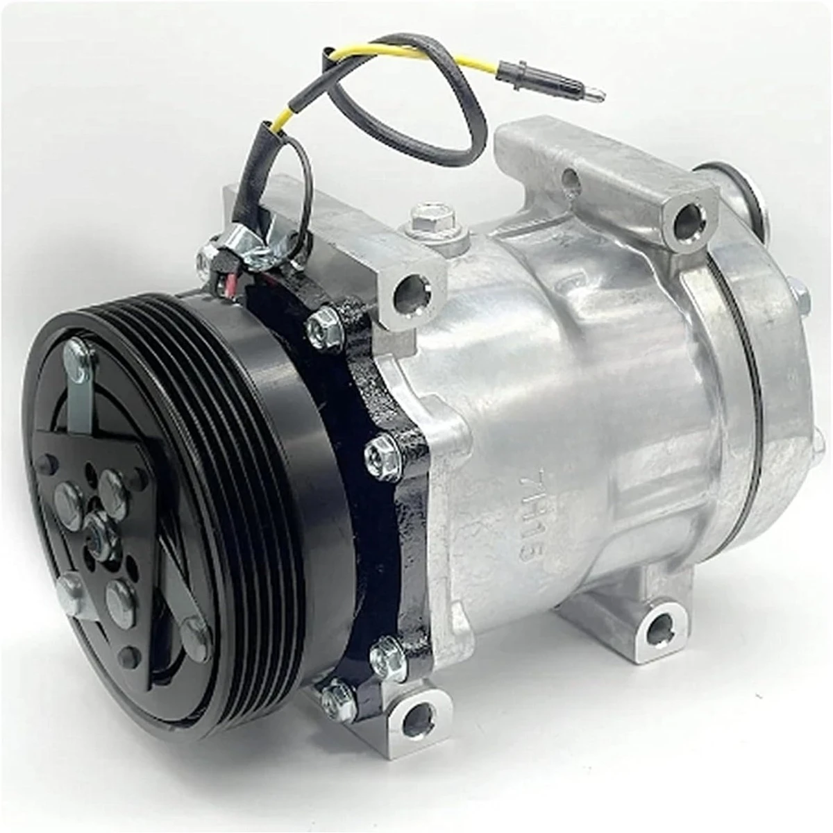 Компрессор кондиционера 12V SD7H15 82016158 для тракторов CASE MXM120, MXM130, MXM140, MXM155, MXM175, MXM190 (art.: 3920d8f5bebb4) - 3920d8f5bebb4