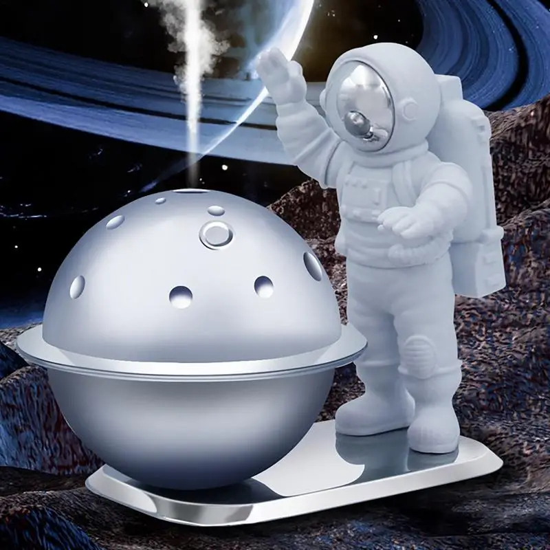

Auto Aromatherapy Scent Diffuser Car Diffuser Smart Humidifier Automatic Spray Astronaut Aroma Diffuser Car Interior Accessoires