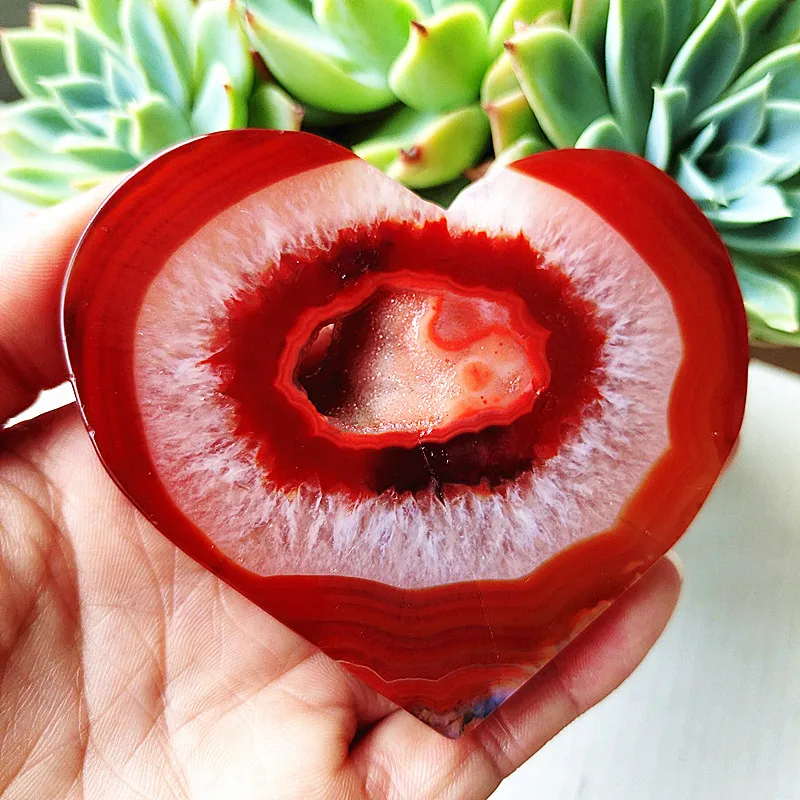 

Natural Geode Crystal Chips Stone Red Agate Slice Love Heart Room Decoration Home And Gemstone Carnelian Ornaments Reiki Healing