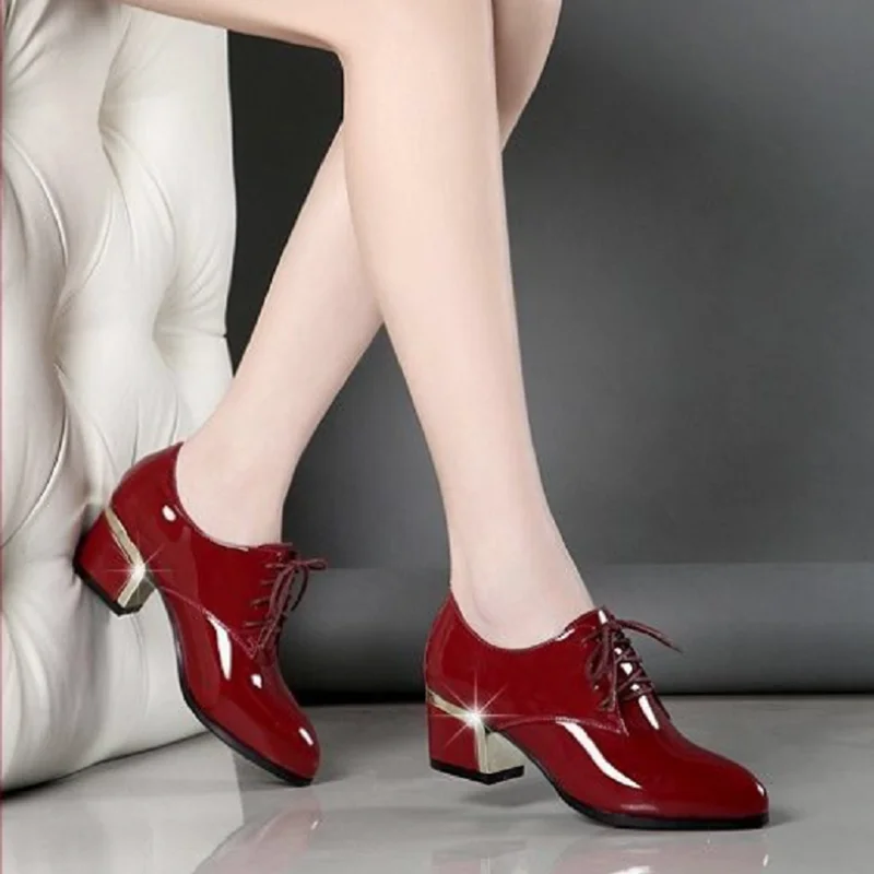 Женская модная черная удобная обувь из лакированной кожи с круглым носком